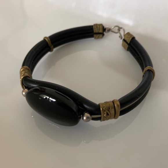 Vintage-Style Black and Gold Bracelet with Oval Center Stone – Boho Chic Jewelry - Picture 1 of 4